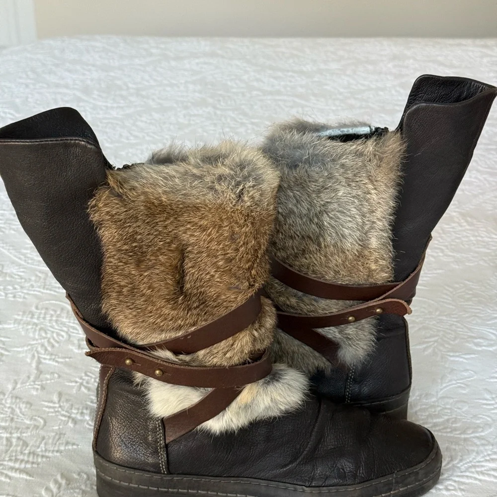 MANAS Brown Leather boots with straps & Rabbit Fur size 10.5